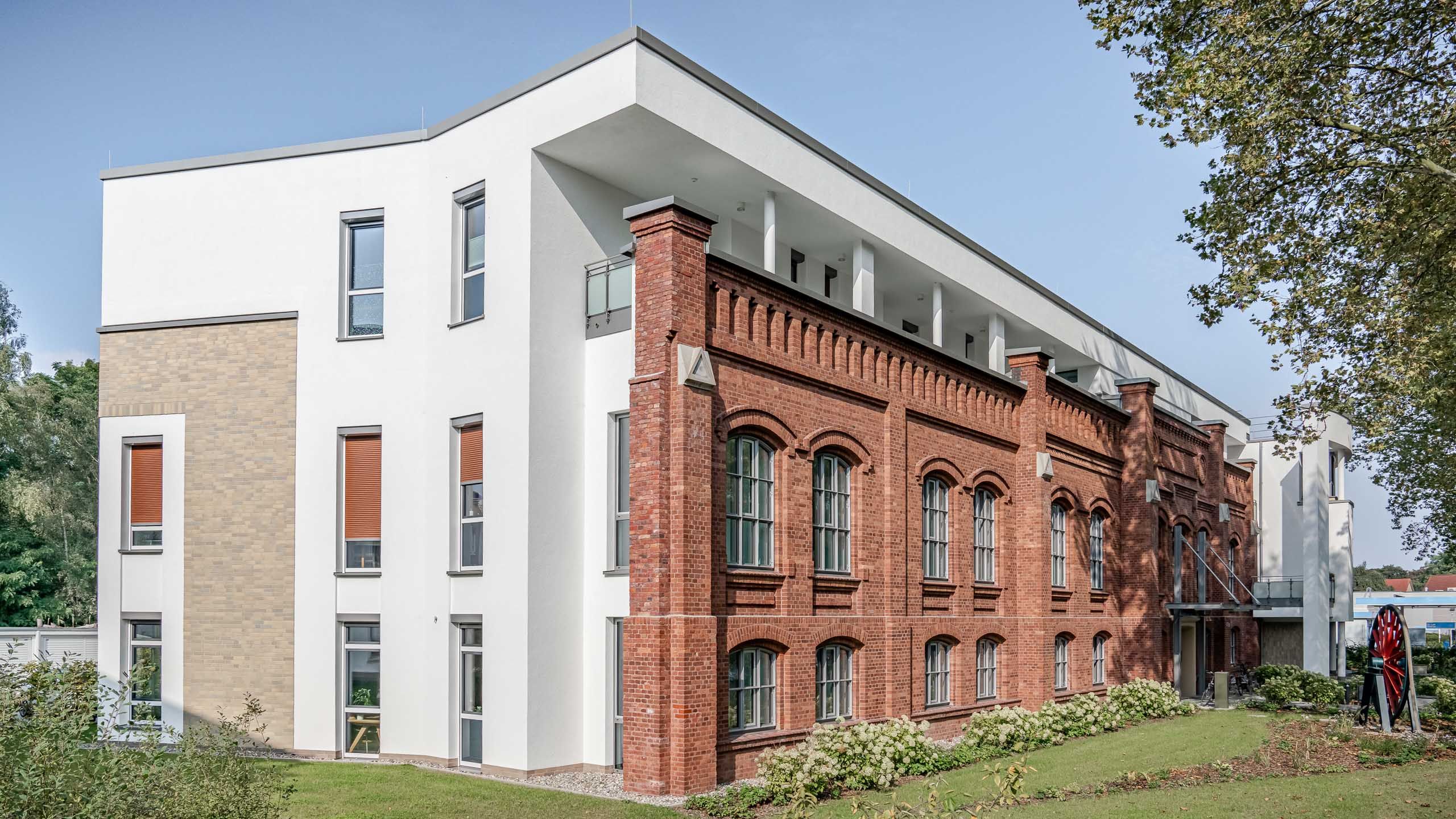 Foto: Dach Kuehn Beispiele - Objekt: Preußenstraße 49a